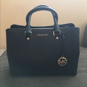 NEW & UNUSED Black "Savannah" Michael Kors Satchel